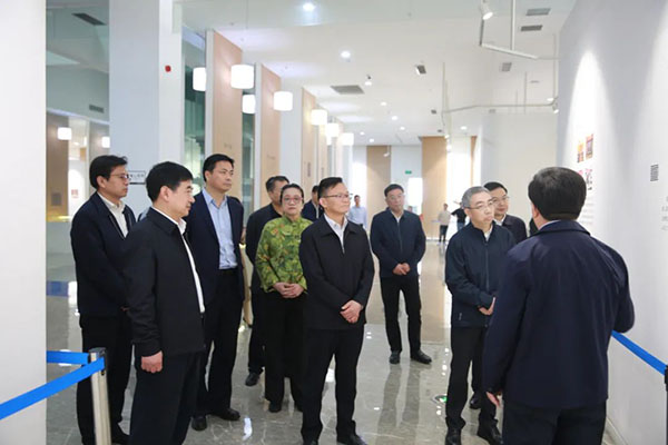 参观中国宣纸博物馆